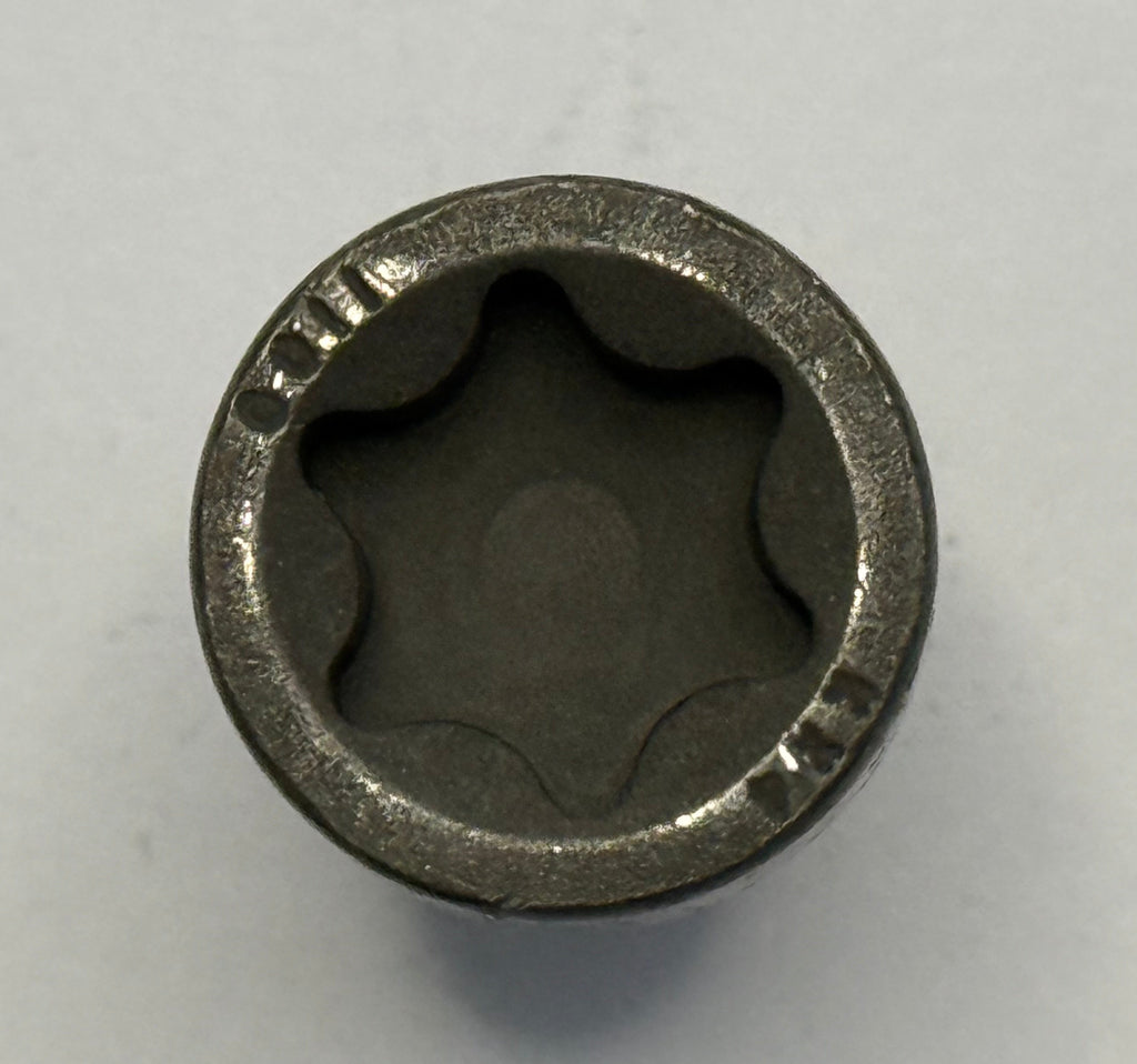 Land Rover Bolt LR045965