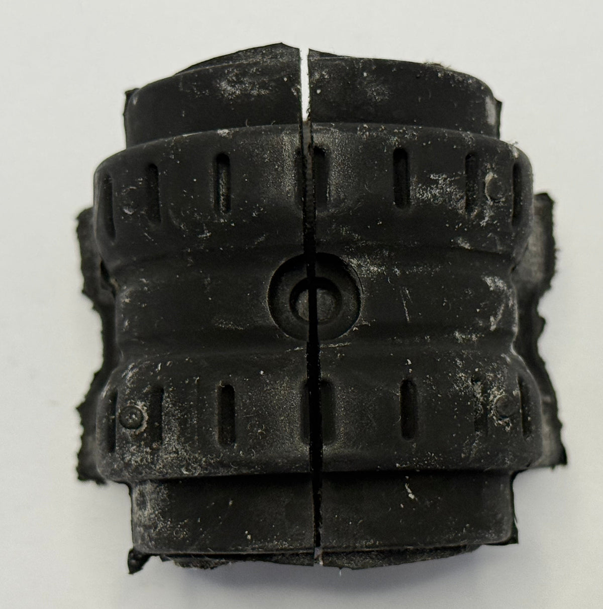 Range Rover ANTI ROLL BAR BUSH LR048462