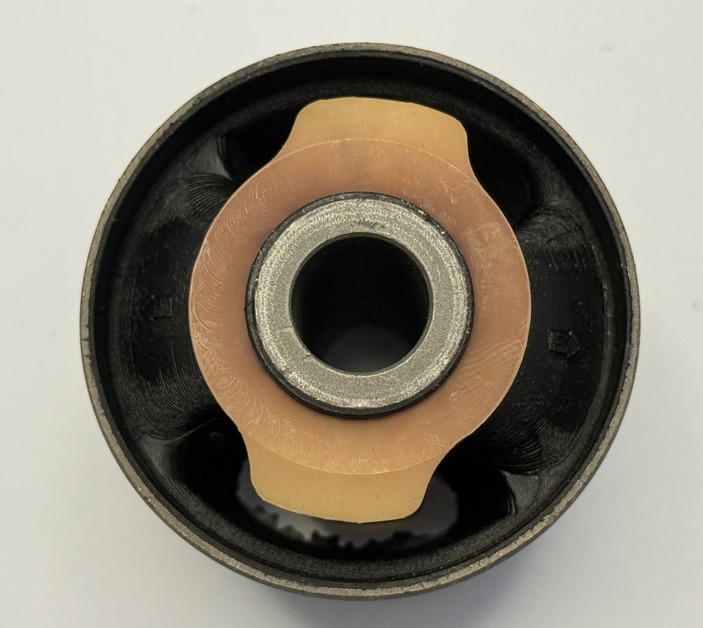 Land Rover CONTROL ARM BUSH LR051611