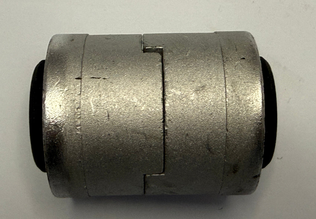 Land Rover FRONT UPPER BUSH LR051616