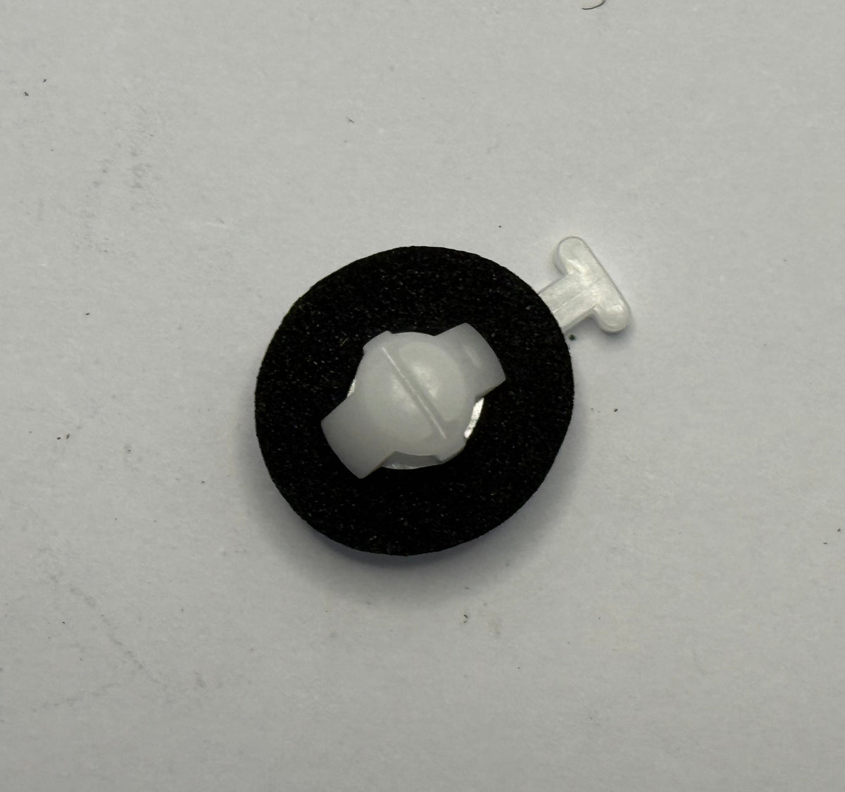 Land Rover, Range Rover A-PILLAR CLIP LR053837
