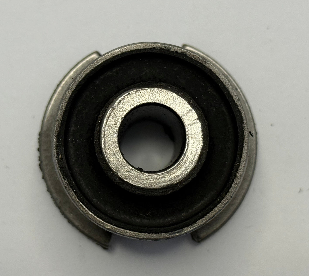 Land Rover UPPER CONTROL ARM BUSH LR056964