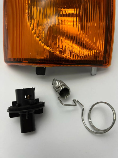 LAND ROVER DISCOVERY 1 RHF INDICATOR LAMP XBD100760-Land Rover-Sovereign Auto